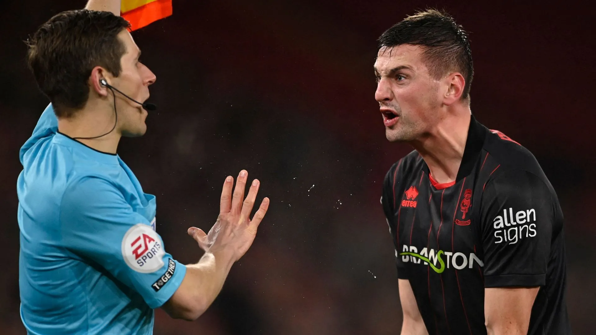 Paudie O'Connor của Lincoln City, một trong những hậu vệ ổn định nhất League One.