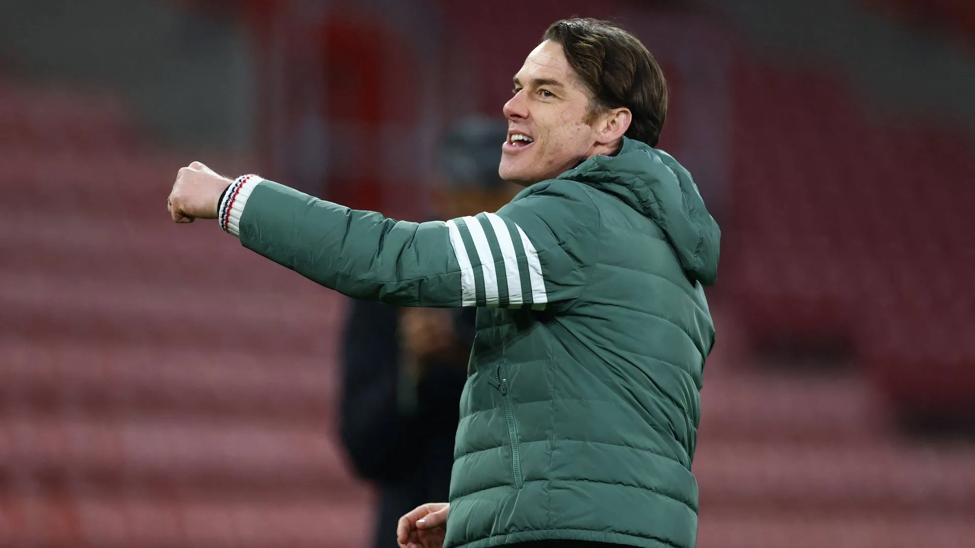 Scott Parker ăn mừng chiến thắng cùng Burnley tại Championship
