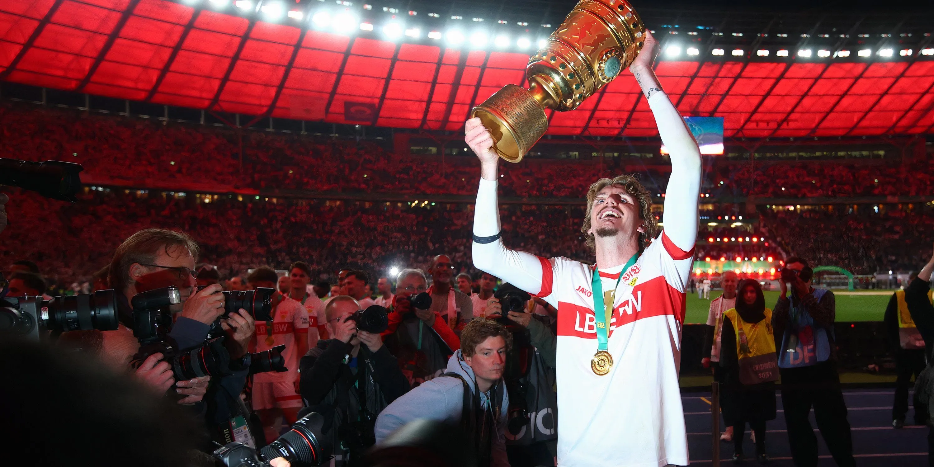 Nick Woltemade trong màu áo Stuttgart