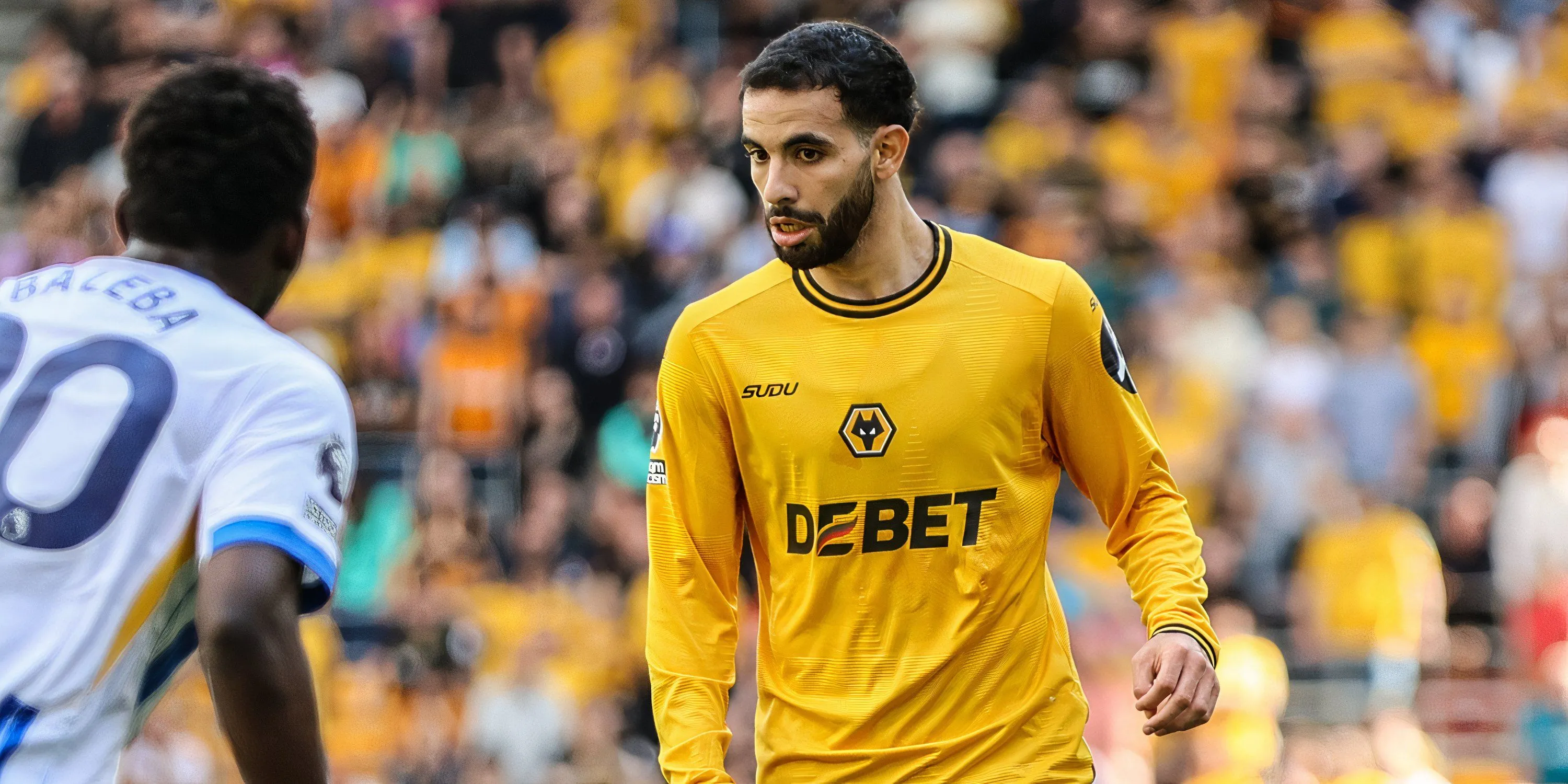 Rayan Ait-Nouri trong màu áo Wolves, mục tiêu chính của Man City