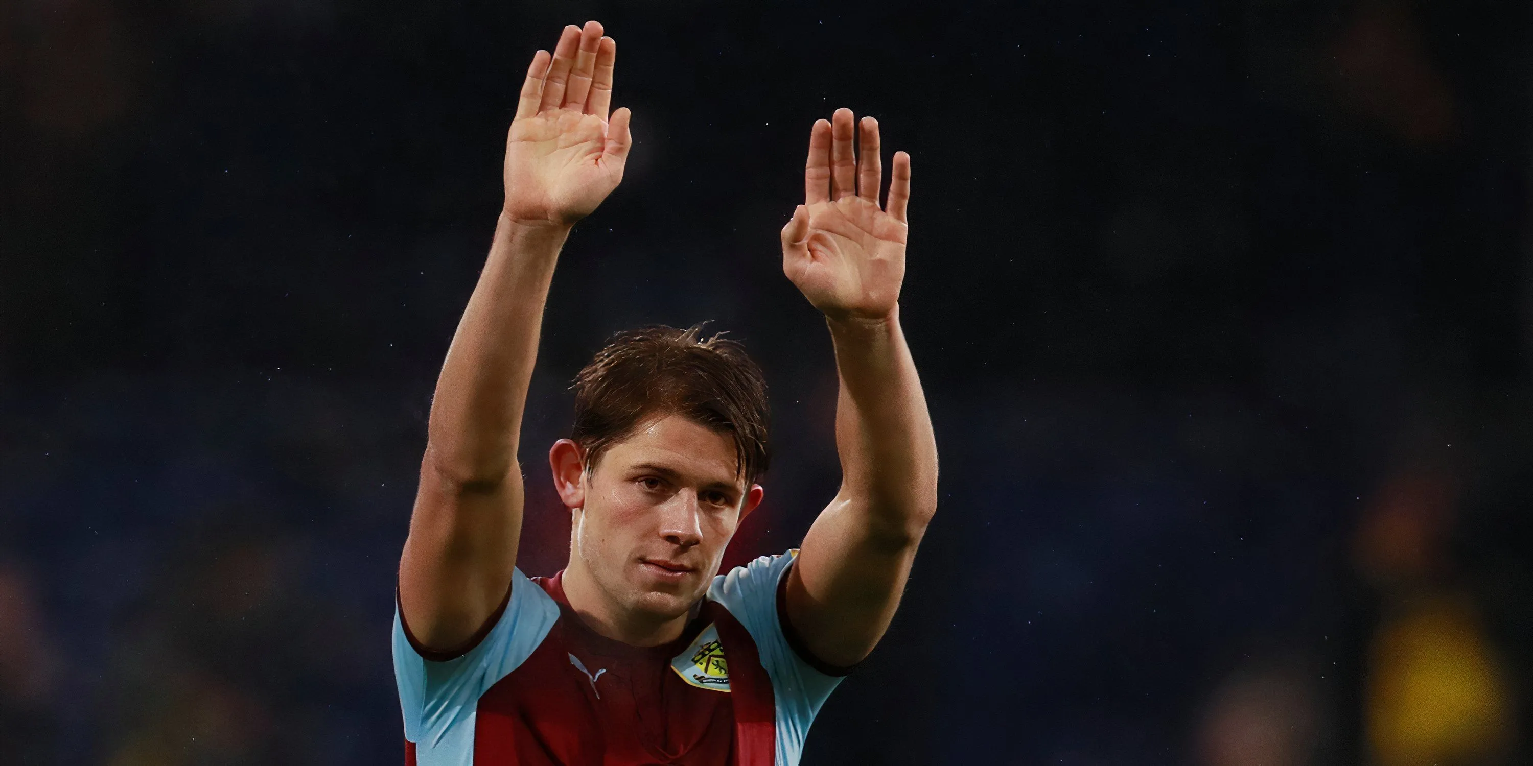 Trung vệ James Tarkowski trong màu áo Everton