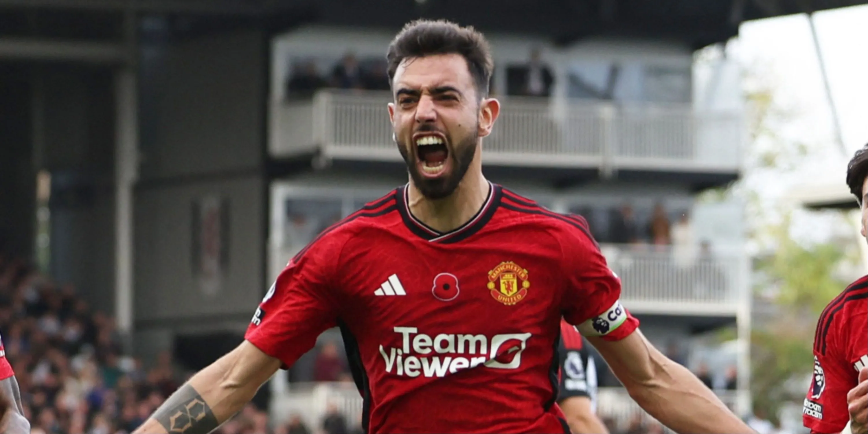 Bruno Fernandes ăn mừng, đội trưởng và chuyên gia sút 11m của Manchester United