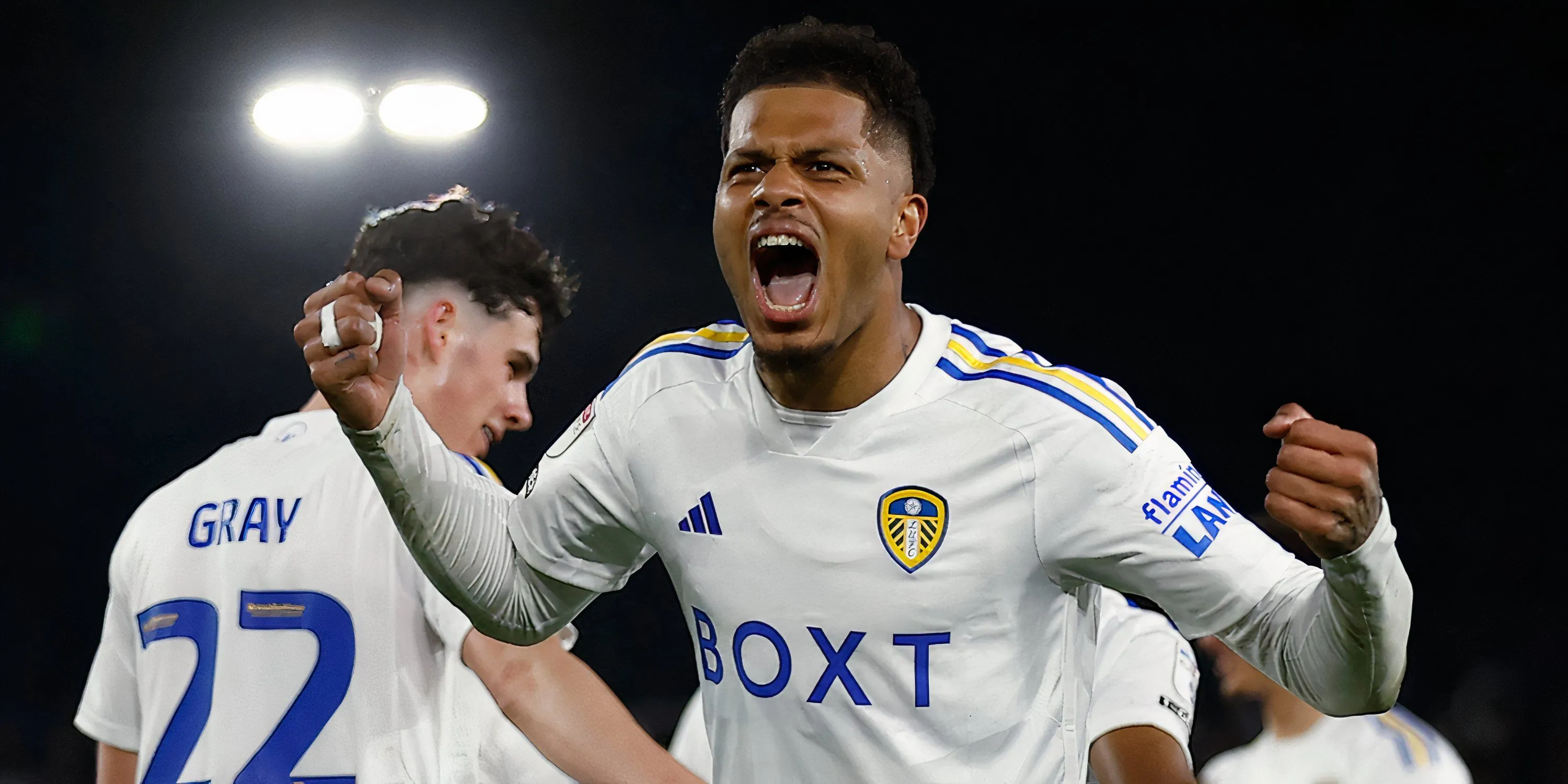 HLV Daniel Farke và Georginio Rutter ăn mừng cùng Leeds United