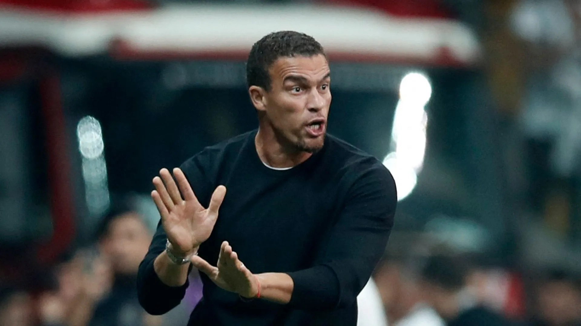 Huấn luyện viên Valerien Ismael của Blackburn Rovers