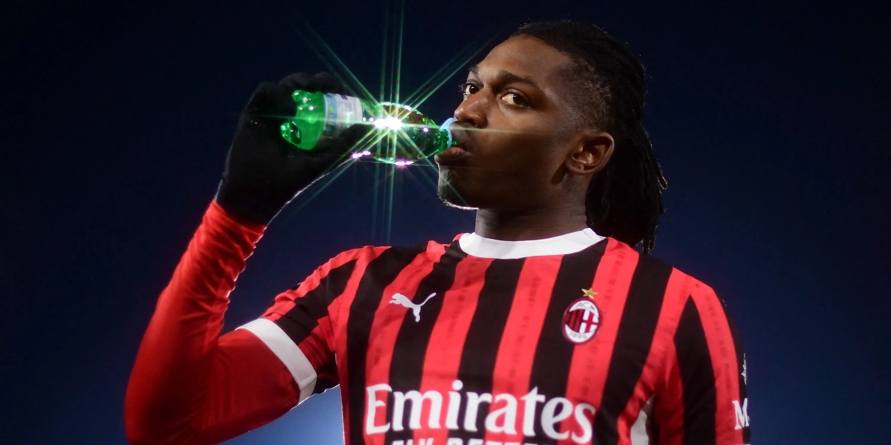 Rafael Leao, ngôi sao tấn công đầy tốc độ của AC Milan, đang là mục tiêu hấp dẫn của Arsenal.