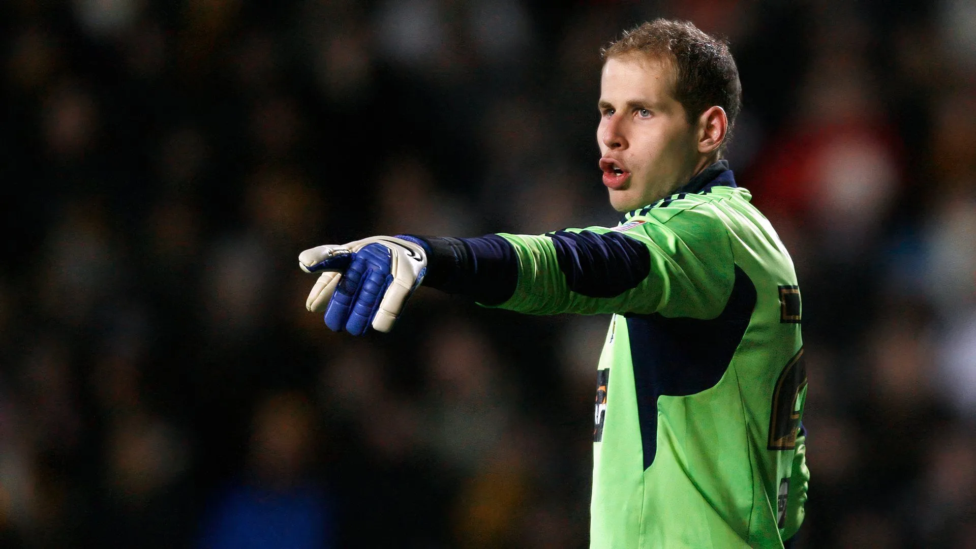 Thủ môn Péter Gulácsi trong màu áo Hull City ở Championship