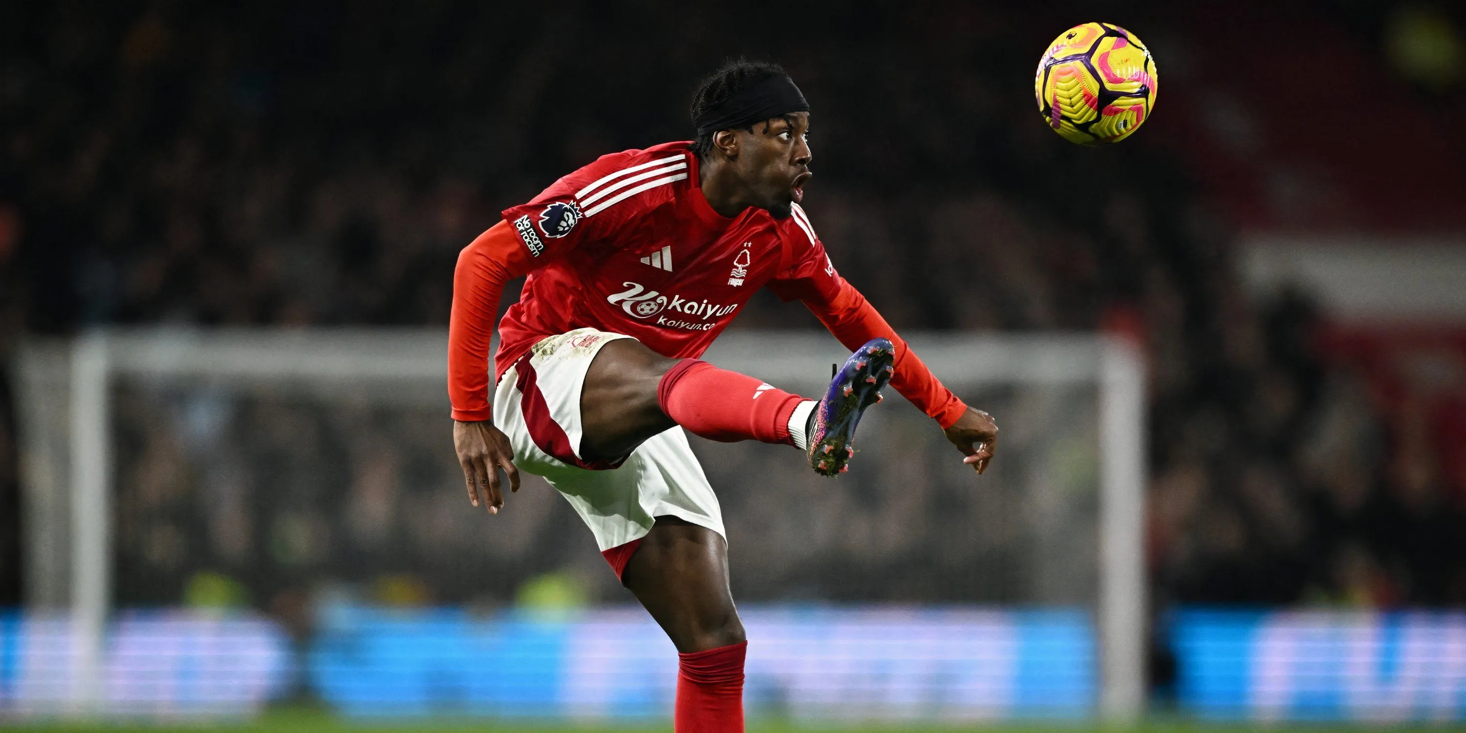 Tiền đạo Anthony Elanga trong màu áo Nottingham Forest