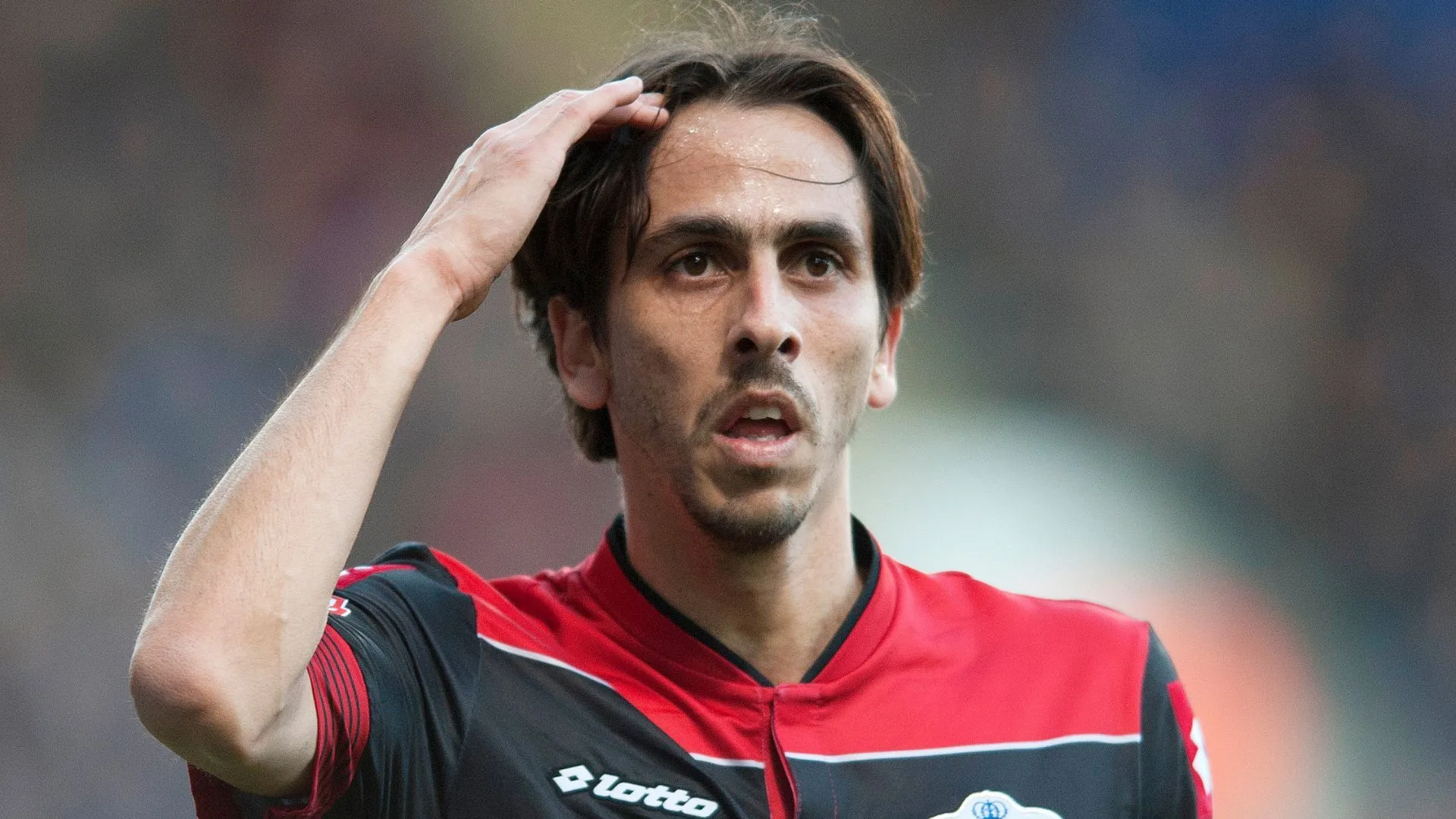 Tiền vệ Yossi Benayoun trong màu áo QPR, nơi anh từng thi đấu ở Championship