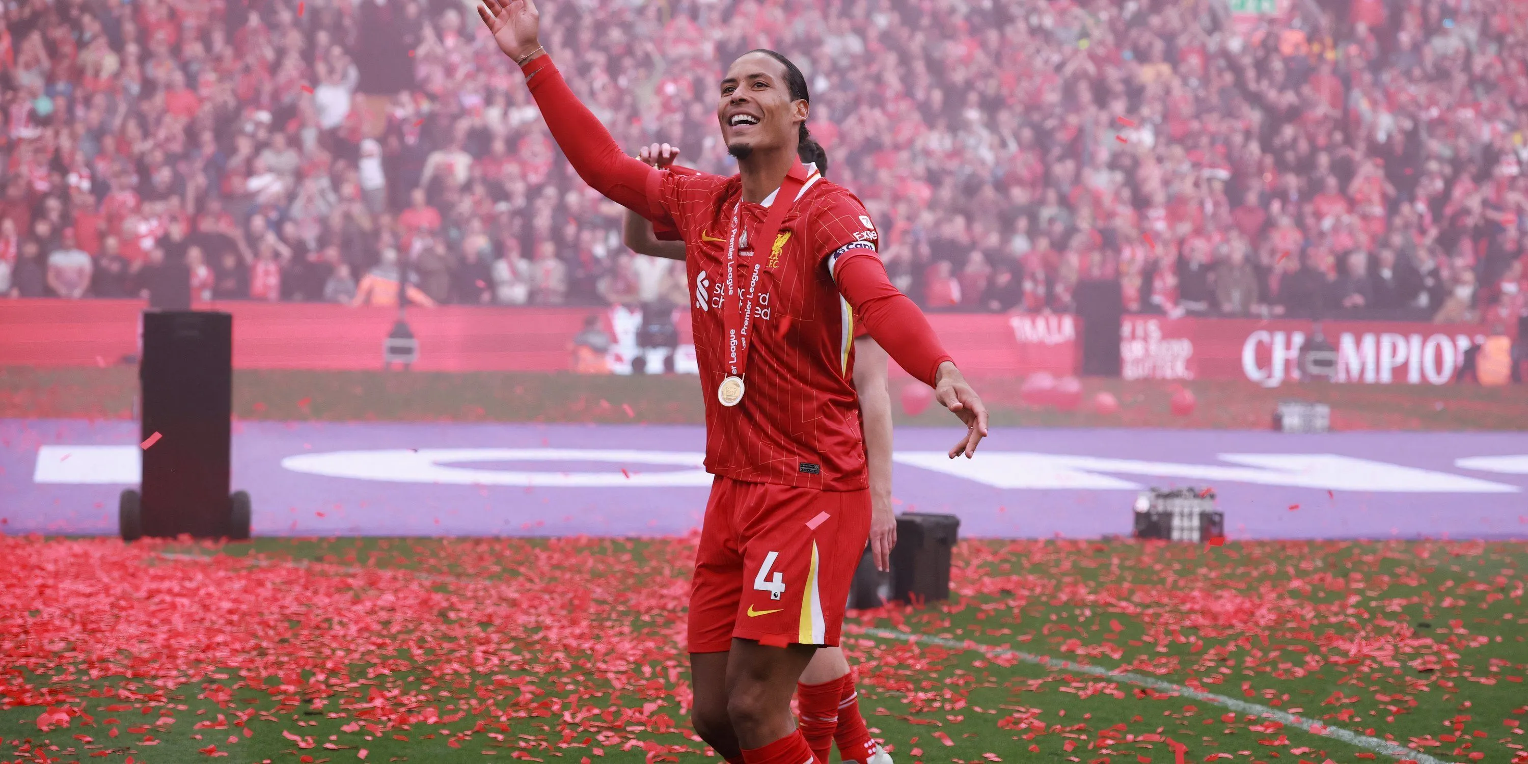 Virgil van Dijk, đội trưởng Liverpool, biểu tượng cho sự so sánh với Xavier Mbuyamba