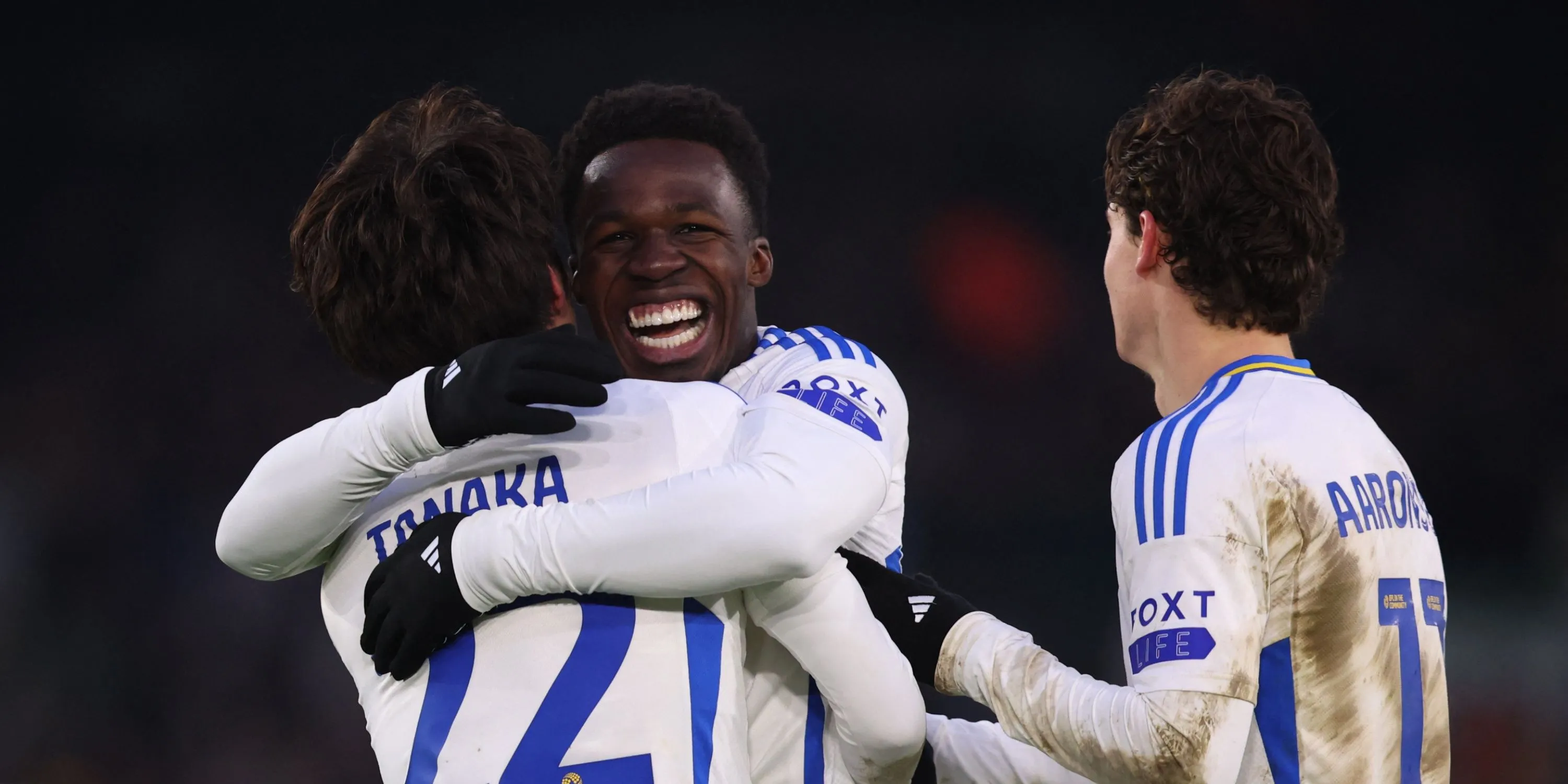 Wilfried Gnonto và Brenden Aaronson trong màu áo Leeds United
